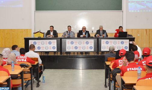 أكادير : طلبة متطوعون للمساعدة في تنظيم الجماهير خلال المباريات