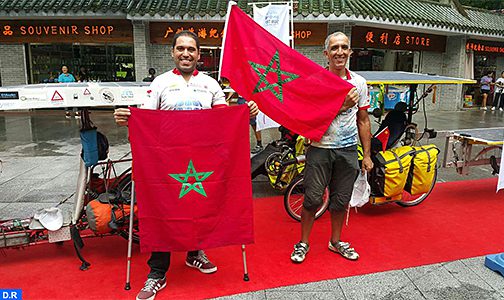 من المغرب إلى الصين.. على متن دراجة تعمل بالطاقة الشمسية