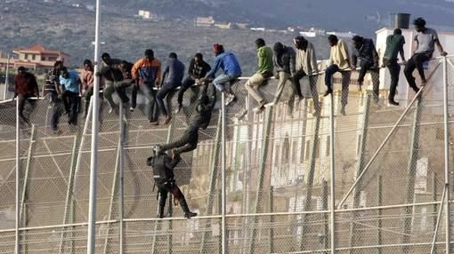 الأمم المتحدة لحماية حقوق العمال المهاجرين وأفراد أسرهم تعبر عن “قلقلها” بشأن تقارير تتحدث عن المعاملة التمييزية للعمال المهاجرين من بلدان جنوب الصحراء بالمغرب