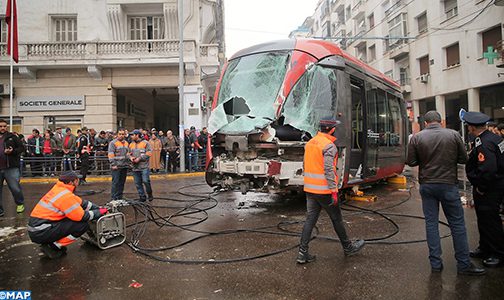 الدار البيضاء :شاحنة تصطدم بالترامواي