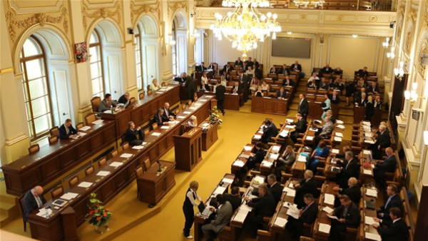 مجلس النواب التشيكي يصوت ضد مشروع نقل السفارة التشيكية إلى القدس المحتلة