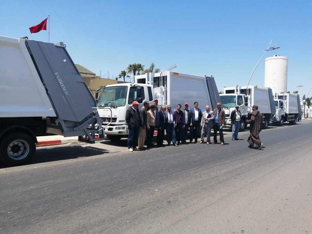شركة النظافة الفرنسية “ديريشبورغ ” تعزز اسطولها بشاحنات جديدة لتاهيل القطاع بسيدي بنور