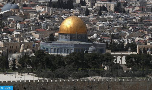 القمة الإسلامية تشيد بجهود جلالة الملك لحماية المقدسات الإسلامية في القدس الشريف