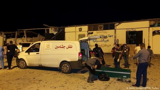 سبعة قتلى مغاربة وثلاثة في عداد المفقودين في القصف الذي طال مركز الهجرة غير النظامية بليبيا
