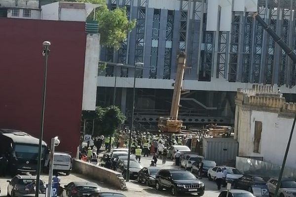 لوح زجاجي يتسبب في وفاة عامل داخل محطة القطار الرباط