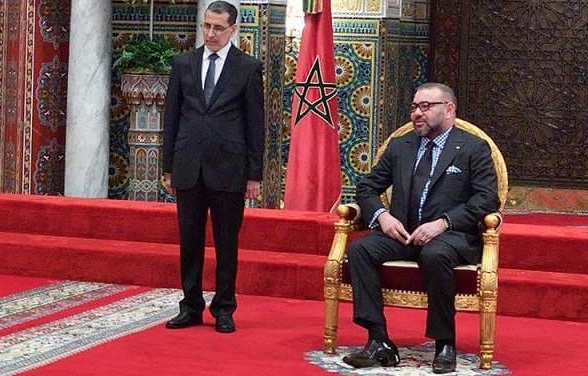 جلالة الملك يستقبل رئيس الحكومة وأعضاء الحكومة المعدلة