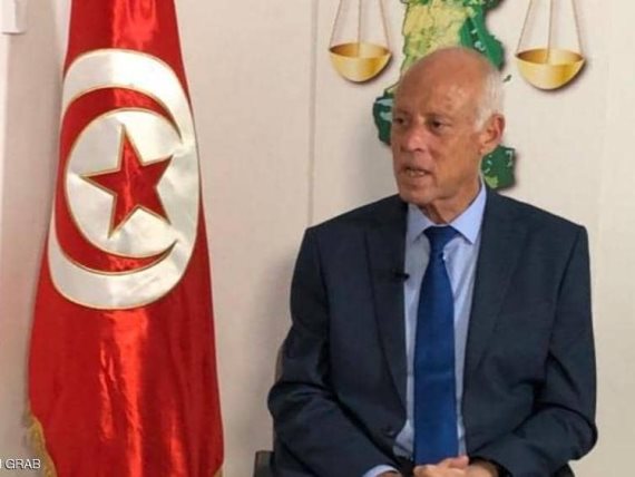 الرئيس قيس سعيد يعبر عن بالغ شكره وتقديره لجلالة الملك
