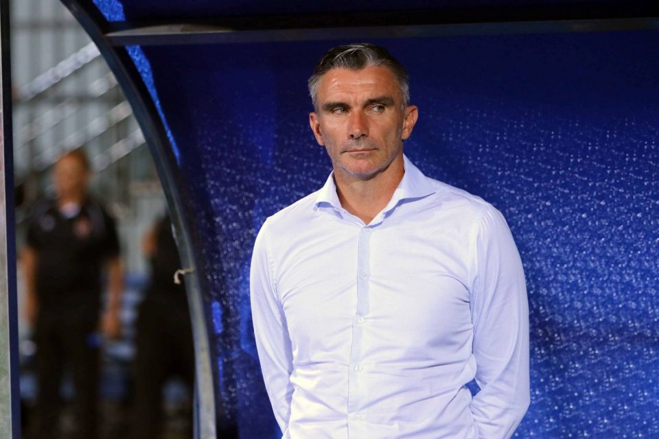 مدرب الرجاء البيضاوي.. هدفنا الفوز على الهلال الفلسطيني والتأهل إلى الدور القادم