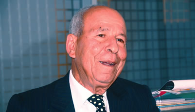 وفاة الصحافي والحقوقي مصطفى اليزناسني