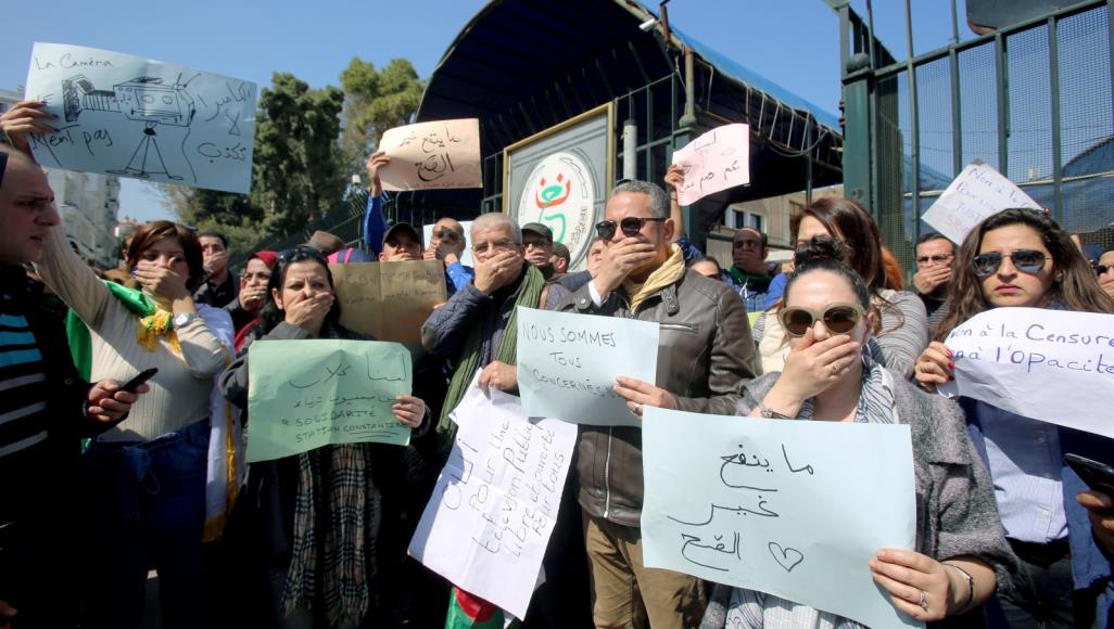 صحافيون جزائريون ينددون ب “تهديدات وترهيب” السلطات