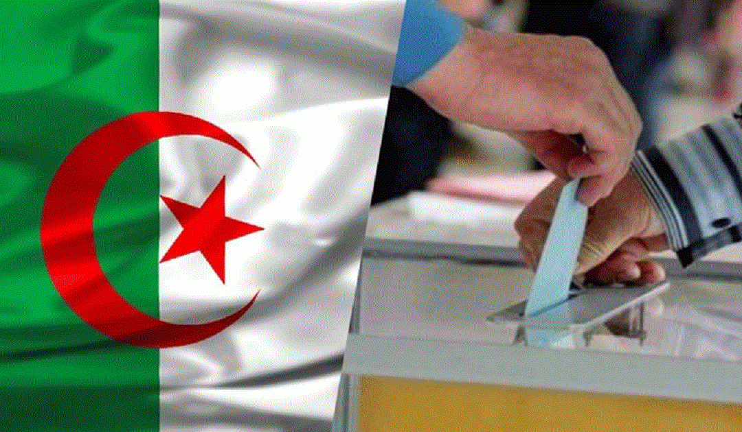 الجزائريون يتوجهون إلى صناديق الاقتراع في انتخابات رئاسية طال انتظارها
