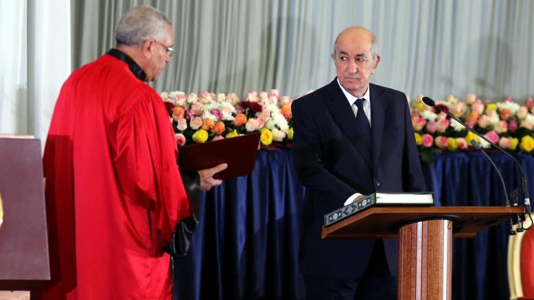 الرئيس الجزائري الجديد  يؤدي اليمين الدستورية