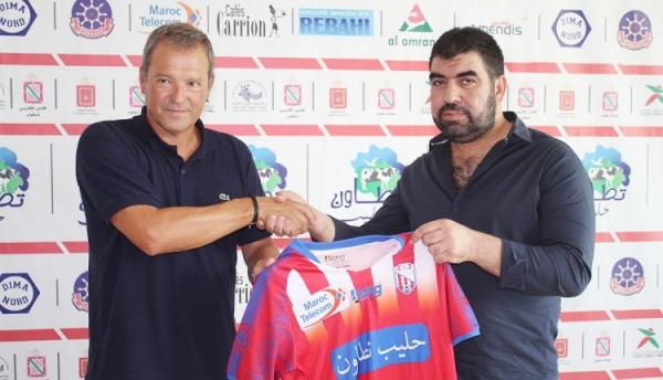 عاجل… المغرب التطواني لكرة القدم يقيل مدربه