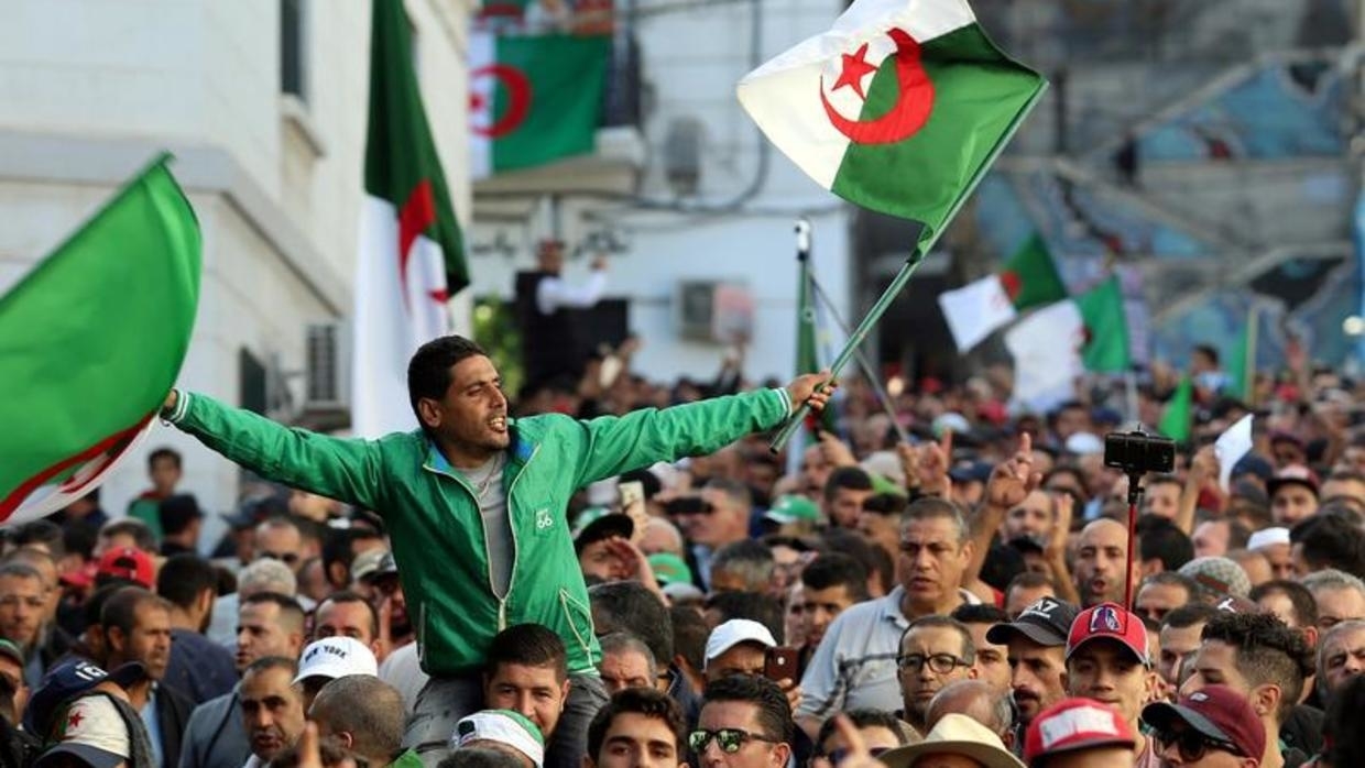 الى أين يتجه الحراك في الجزائر بعد عام على انطلاقه؟