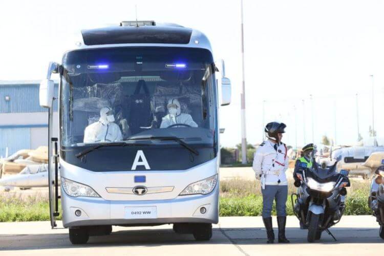 المغاربة العائدون من الصين يتم التكفل بهم في أفضل الظروف