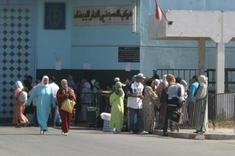 أزيد من 400 نزيلة بسجن عكاشة يستفدن من حملة طبية في اليوم العالمي للمرأة