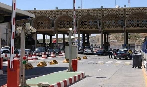باب سبتة.. توقيف شخص متورط في محاولة تهريب حوالي 12 ألف قرص من “القرقوبي” الى داخل المغرب