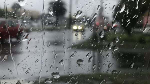 زخات رعدية محليا قوية يومي الجمعة والسبت بعدد من مناطق المملكة