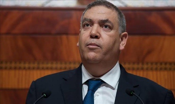“الداخلية” تحث الولاة والعمال على ضبط عدد سائقي سيارات الأجرة المزاولين فعليا لهذا النشاط 