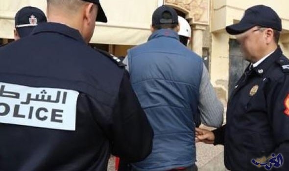 العيون .. توقيف شخصين متورطان في الاتجار في المخدرات وحيازة السلاح الناري