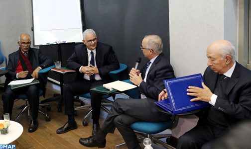 اللجنة الخاصة بالنموذج التنموي تعقد جلسة عمل مع حزب الاستقلال