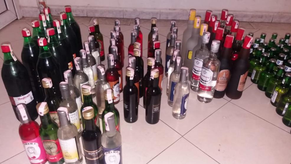 فاس ..حجز كحول منتهية الصلاحية وتوقيف أشخاص يتاجرون في المخدرات