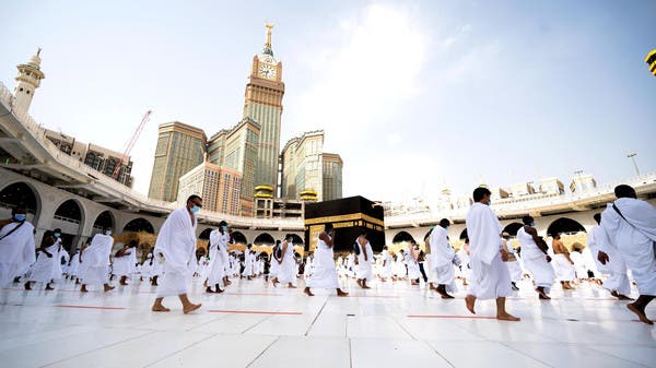 السعودية تعلن استئناف مناسك العمرة تدريجيا وفق إجراءات احترازية