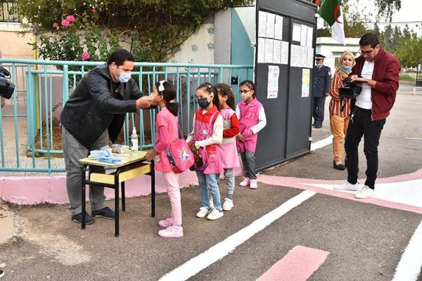الجزائر.. دخول مدرسي وسط مخاوف من تداعيات تفشي جائحة كورونا