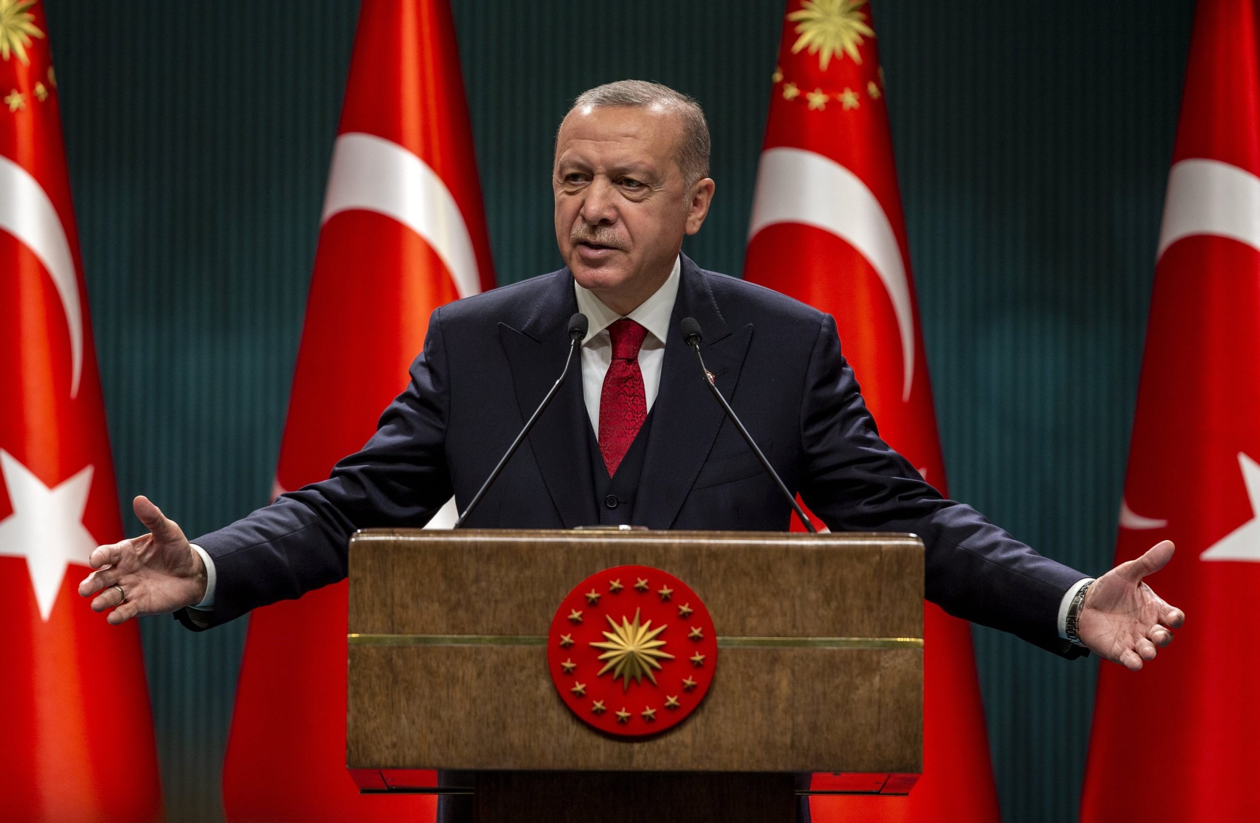 أردغان يبشر الأتراك بأن تركيا على وشك الانتهاء من تطوير لقاح محلي ضد كورونا