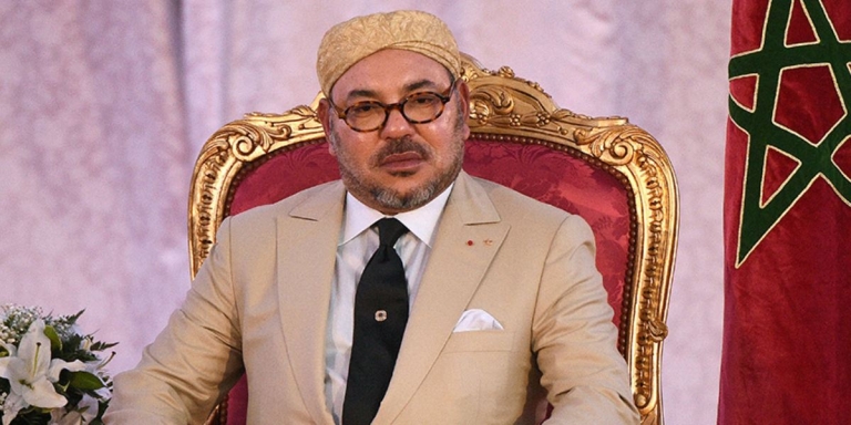 جلالة الملك يصدر تعليماته باعتماد مجانية التلقيح ضد كورونا