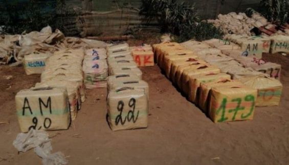 القصر الكبير …إجهاض محاولة تهريب طنين و360 كيلوغرام من مخدر الشيرا