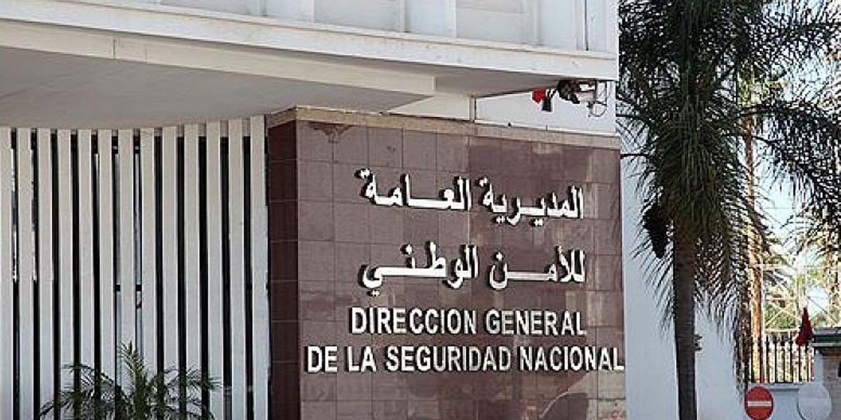 توقيف مسؤول أمني بسبب استفادته من تلقيح كورونا رغم عدم استيفائه لشرط السن