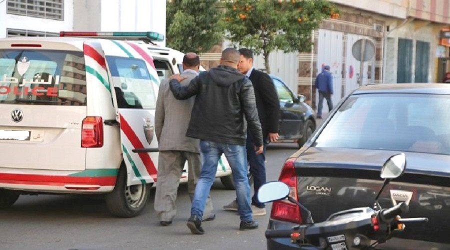 الدار البيضاء : توقيف شخص بسبب النصب والاحتيال على الراغبين في الهجرة غير المشروعة