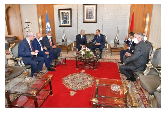 وزير خارجية اسرائيل يصل المغرب في أول زيارة رسمية
