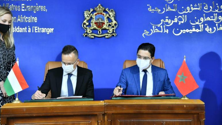وزير الخارجية الهنغاري يبرز دور المغرب كبلد “محوري” في محاربة الهجرة السرية