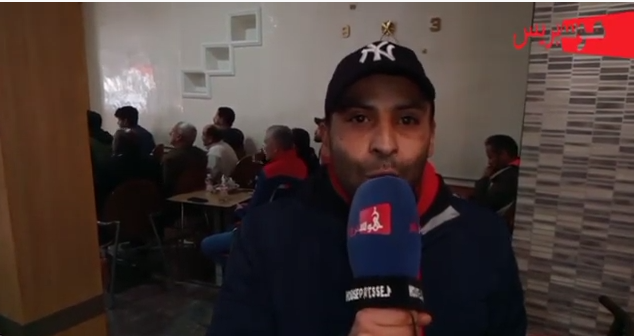 فيديو ..قبل تسجيل الهدف الثاني ..مشجع مغربي يحذر من مرتدات المهاجم المصري صلاح
