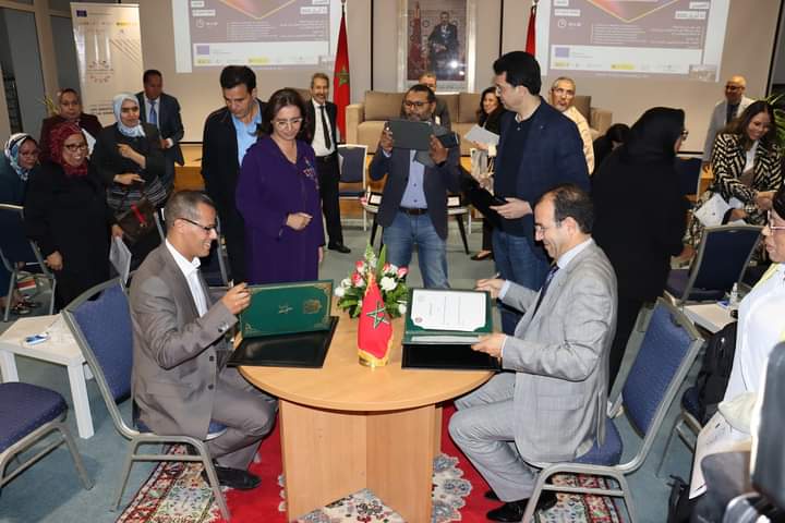وسيط المملكة يوقع اتفاقية شراكة مع جمعية إعلاميي عدالة