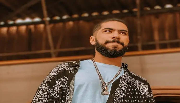ثلاثة صحافيين يقدمون شكايات قضائية ضد الرابور طه الفحصي الشهير ب “طوطو”