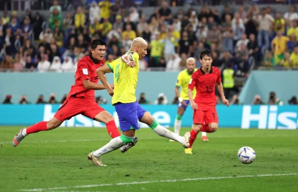 البرازيل تفوز على كوريا الجنوبية وتلتحق بالمتأهلين الى ربع نهائي كأس العالم