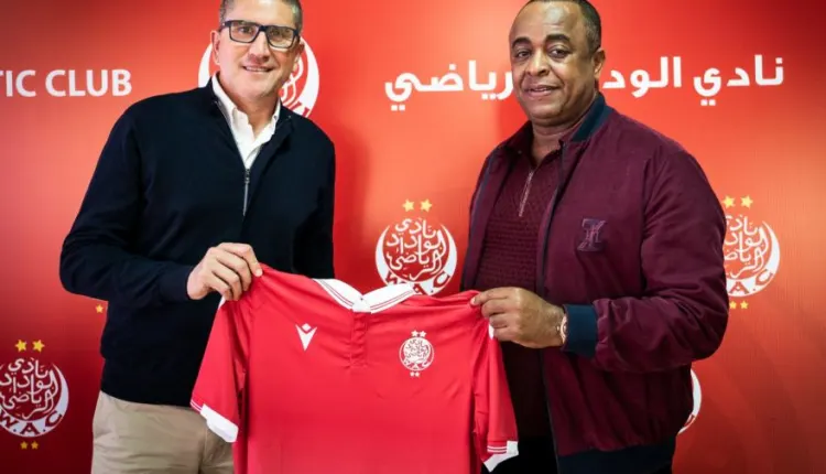 الوداد البيضاوي يتعاقد مع المدرب الإسباني خوان كارلوس غاريدو