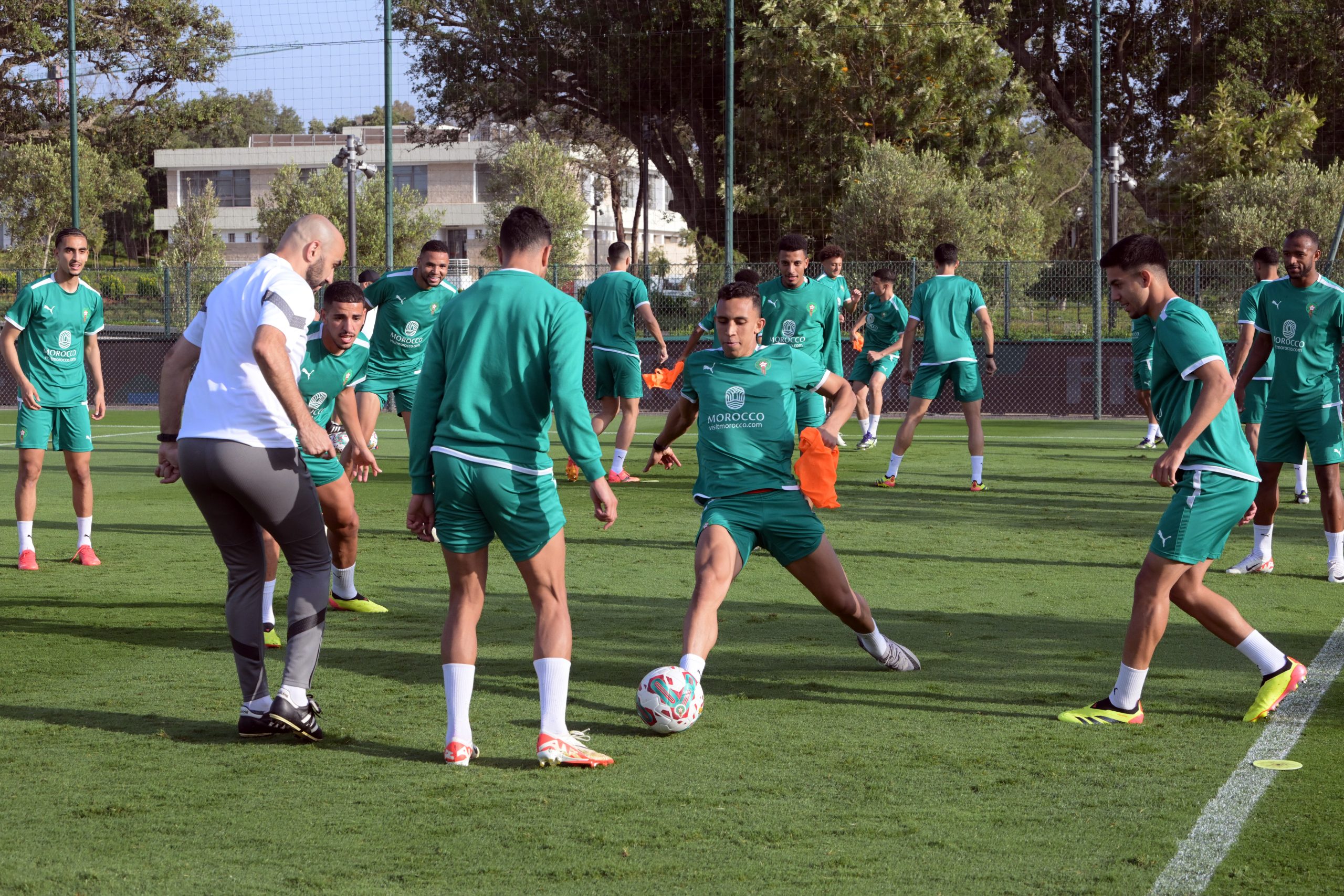 رسميا.. “الفيفا” ينقل مباراة المنتخب المغربي والكونغو إلى أكادير بدلا من كينشاسا