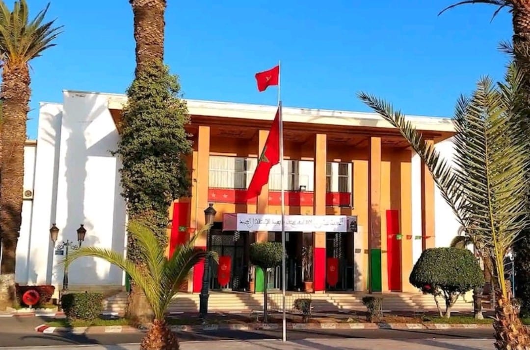 المحكمة الإدارية بمراكش تعزل رئيس مجلس جماعة آسفي من منصبه