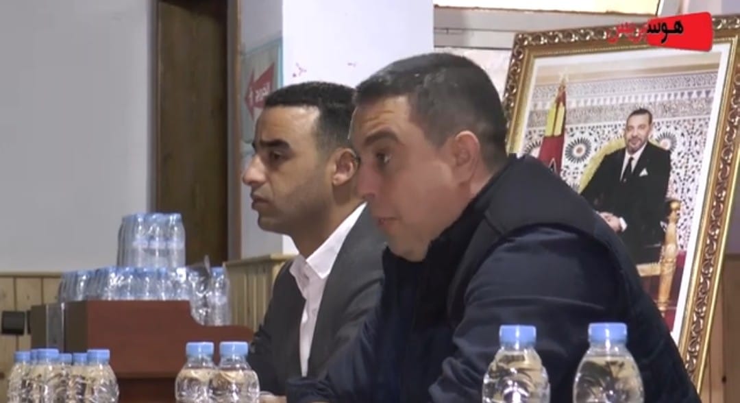 رجال السلطة المحلية بتامسنا يجتمعون مع جمعيات المجتمع المدني لحل مشكله النظافة