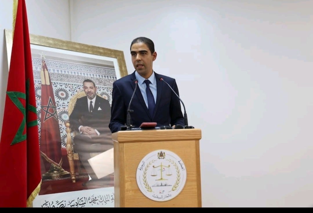 متابعة الناشط الحقوقي فؤاد عبد المومني في حالة سراح بتهم إهانة هيئة منظمة والتبليغ عن جريمة خيالية