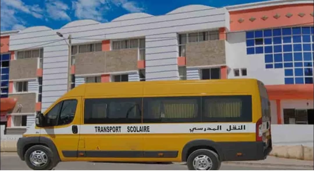 الصخيرات: من يحاسب المؤسسات الخاصة التي تحتل الأزقة وتغلق الممرات؟.