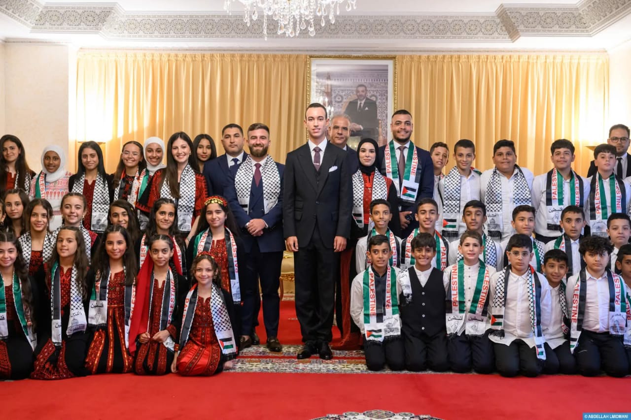 ولي العهد مولاي الحسن يستقبل أطفال القدس بتطوان في رسالة تضامن راسخة.