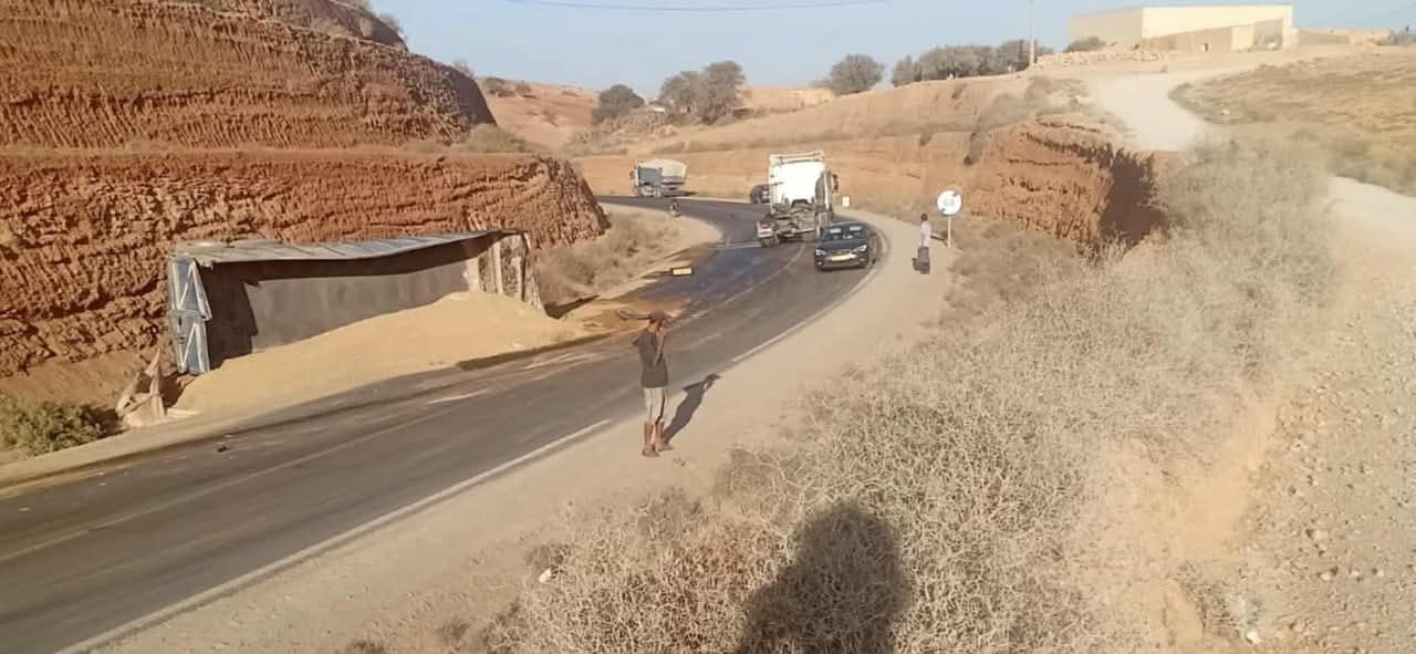 حادث مأساوي بين أركمان والبركانيين يخطف أمًا وطفلها ويصيب خمسة آخرين.