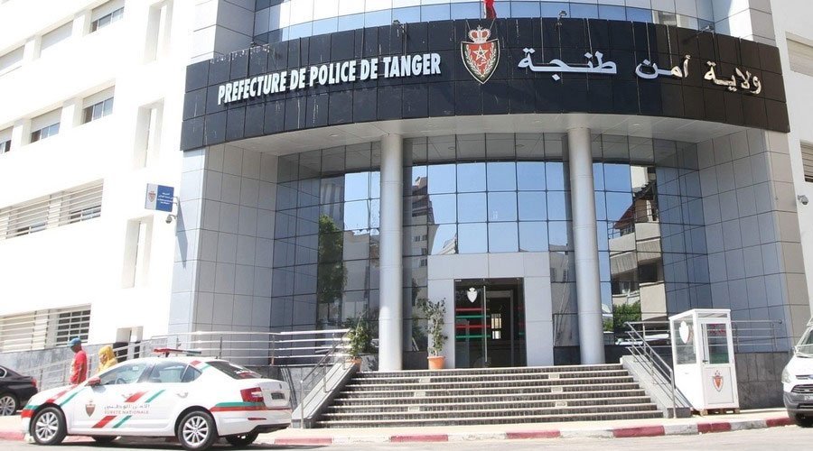 توقيف مواطن هولندي مبحوث عنه دولياً في طنجة بتهمة السرقة والاختطاف.